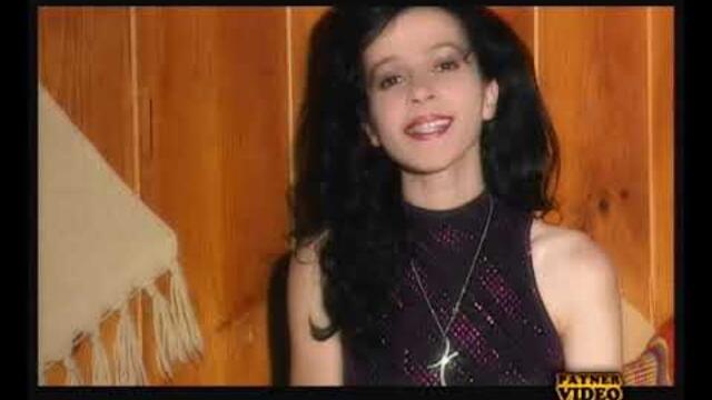 Виевска фолк група - Искат ме, мамо, двама ергени, 2001