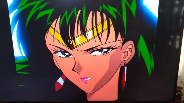 Sailor Moon - Sailor aluminum siren y sailor red kuro se presentan. (doblaje latino)