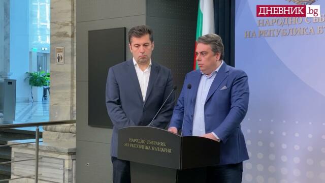 Кирил Петков и Асен Василев за напусналите кметове заради натиск: Досега не са се оплаквали