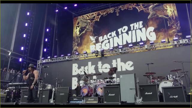 Drum Off - Back to the Beginning (Travis Barker, Danny Carey, Chad Smith)