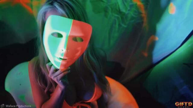J Diggs Ft Aaron King (Pay Attention Official Video)