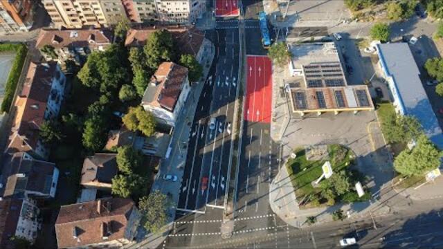 Движението по улица "Опълченска" върви