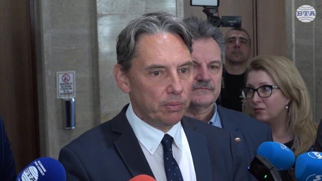 Опозиционни партии внесоха искане за свикване на Комисията по здравеопазване