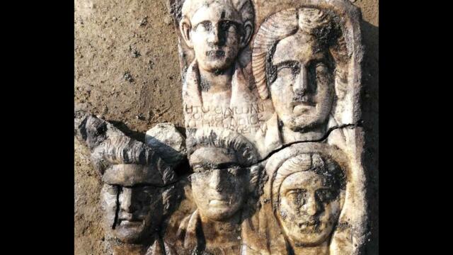 Откриха мраморна плоча с изобразено цяло семейство в Хераклея Синтика