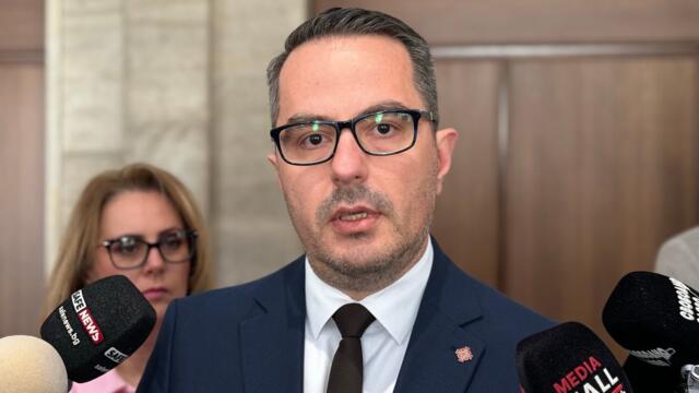 "Възраждане“ планира нов вот на недоверие и критикува ПП за „приближаване“ към Борисов и Пеевски