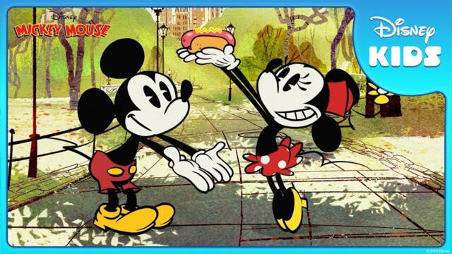Mickey & Minnie's Great Hot Dog Chase 🌭 | Mickey Mouse (Shorts) | @disneykids