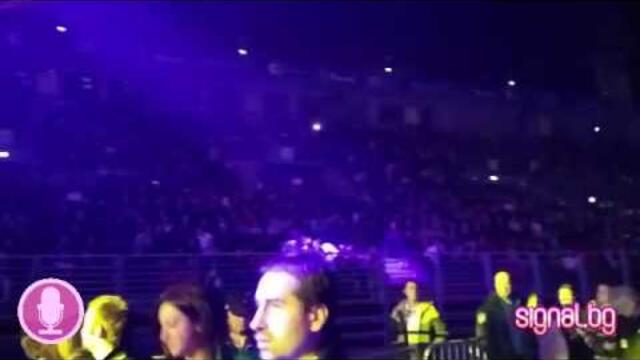 Видео малко след началото на концерта 15 години телевизия Планета
