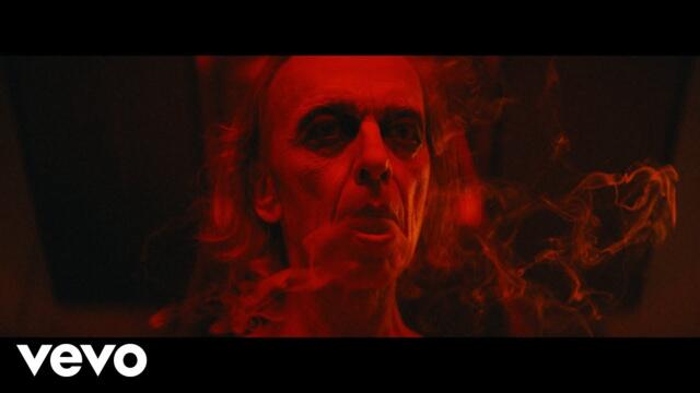 White Lies - In The Middle [Official Video]