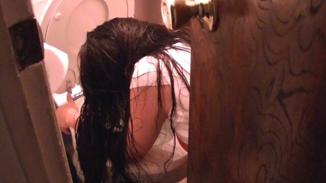 Aly's morning sickness