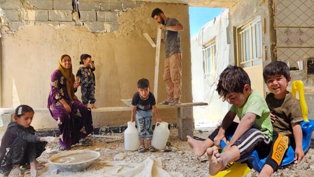 A Happy Family Day with Ali's Nomadic Family: From Cooking Traditional Food to Building a Home