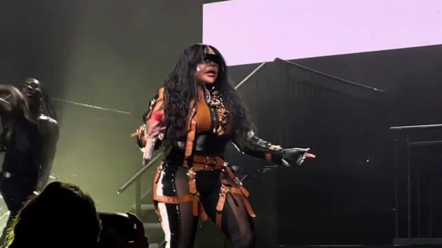 Lil' Kim Performs ‘Big Momma Thang’ Live in Chicago 6/19/25