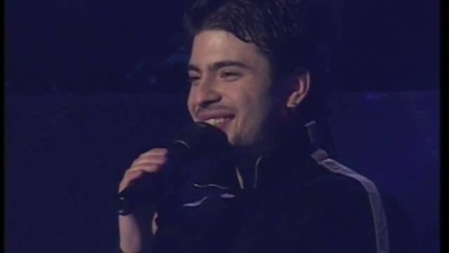 Nikoi ne mi pipa muja mi toi moj se go sexam Tose Proeski & Aki Rahimovski - Jesen u meni (Official video) ZLATNA BUBAMARA 2004