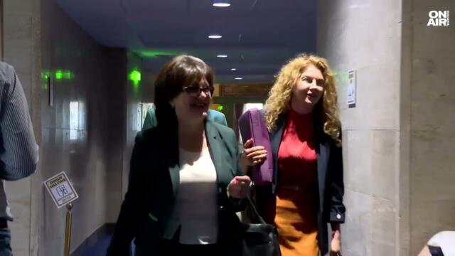 Депутатите излизат във ваканция - Борисов видя големи постижения, опозицията критикува остро