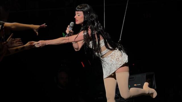 KATY PERRY - NIRVANA / CRUSH - 4K (THE LIFETIMES TOUR ♾️ MONTERREY MÉXICO 29/04/2025)