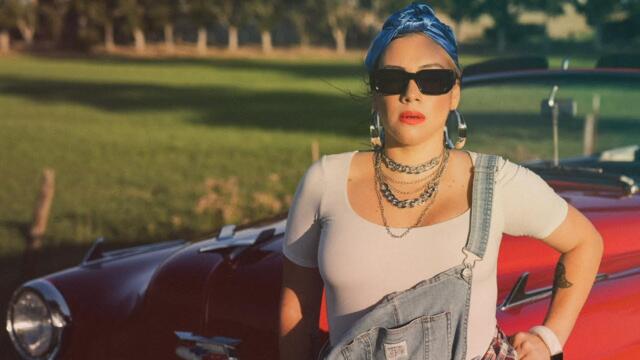 Chika Di - Muros (Walls) -  (Official Video)