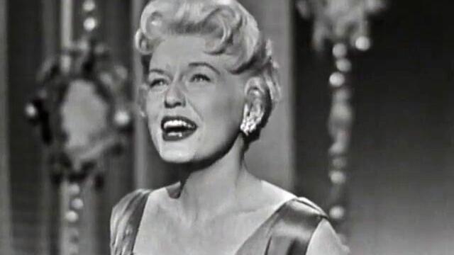 Jane Morgan interprète "Fascination" à la télévision américaine en 1958