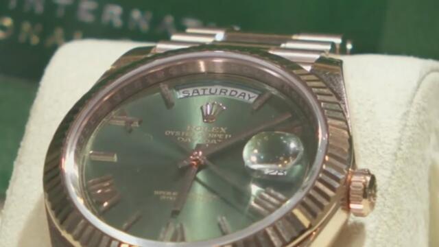 President Trump signs order to place new tariff on India