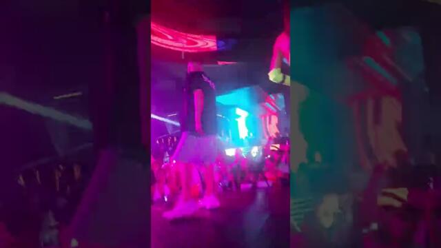 Азис - Тази дискотека. Live in LAV Premium Club