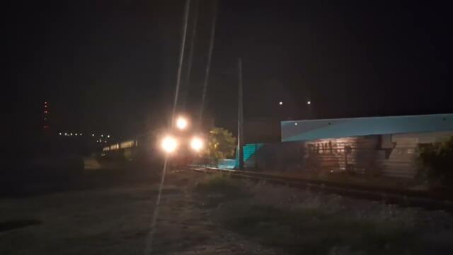 [Извънредно] БВ 4610 (Синият Дунав), начело с локомотив 80 053 и поздравче