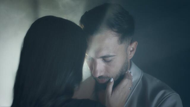 AX Dain - Izmorih se Lyubov (Official Acoustic Video) starring Godji