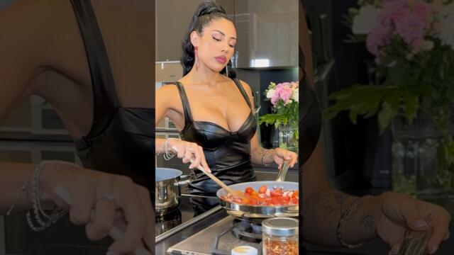 Nataly Ospina - Spaghetti alla Luciana 🐙🐙🐙
