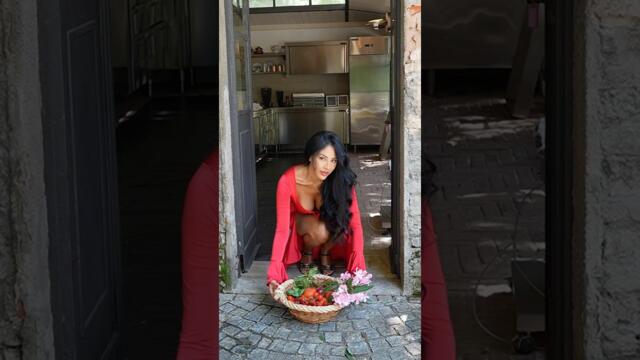 Nataly Ospina🍓🔥 - Tomatoes & Mozzarella tartare