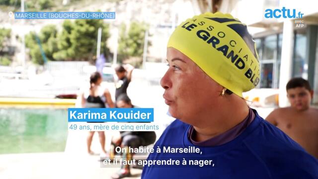 "Jamais trop tard !" : ces mères de famille apprennent à nager et renouent avec la mer