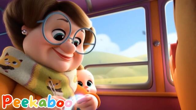 All aboard! 🚂🎶 Sing and dance with Peekaboo on the Choo Choo Train ride