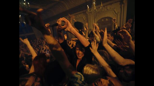 Suede - Dancing With The Europeans (Official Video)