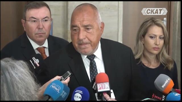 Борисов защитава Зафиров за поканата от Китайската комунистическа партия