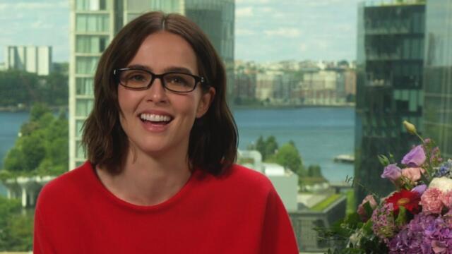 Zoey Deutch Talks 'The Threesome' and Avoiding Rom-Coms: 'I Get Afraid That I'm Being Put in a Box'