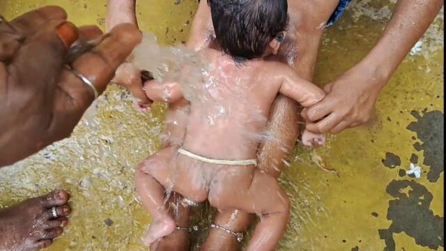 பிறந்த பச்சைகுழந்தை குளிப்பாட்டுவது எப்படி #babybath #newbornbaby #newbornbabybath