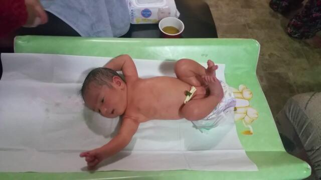 Armaan's first oil massage, watch 32 seconds when he pee