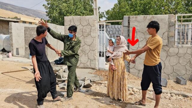 Farzad's words made Elham happy.