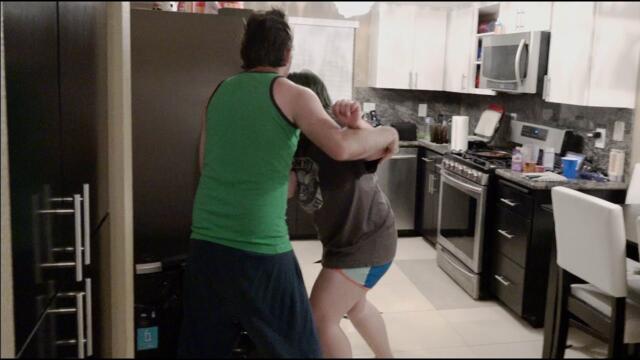 PSYCHO FAT KID RAGES NOOOO MORE MANTHA! PSYCHO KID!