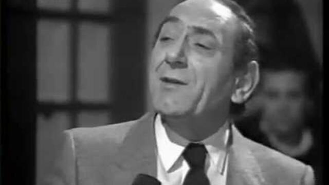 ΣΤΡΑΤΟΣ ΔΙΟΝΥΣΙΟΥ - ΜΕ ΣΚΟΤΩΣΕ ΓΙΑΤΙ ΤΗΝ ΑΓΑΠΟΥΣΑ (Live)