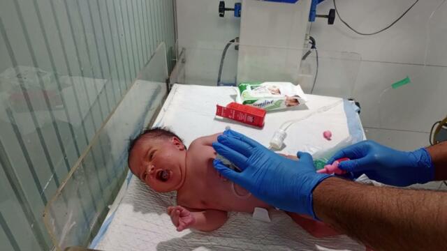 👶Newborn Baby in Pain | Glycerin Suppository Use in Constipation #babyco #babyconstipation#nicunurse