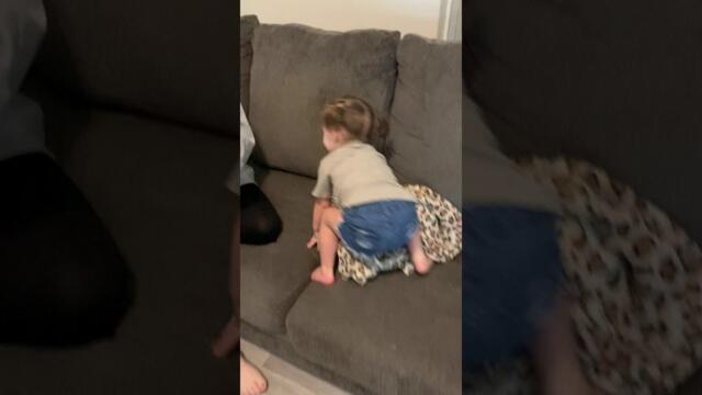 Sister Is Super Excited to Meet Baby || ViralHog