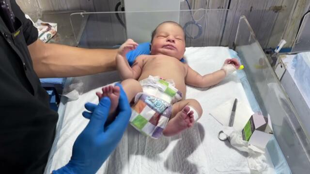 How to Safely Give a Suppository to a Newborn Baby for Constipation Relief