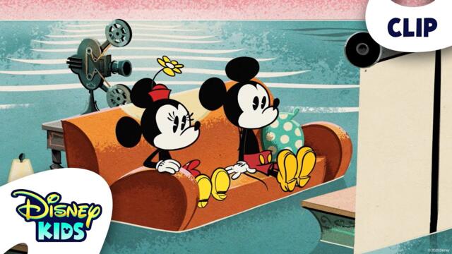Mickey & Minnie's Movie Night Gone Wrong! 🎥 | Mickey Mouse (Shorts) | @disneykids