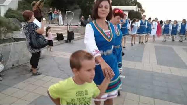 Мома Яница пред моста в Бургас - 25 юли 2021