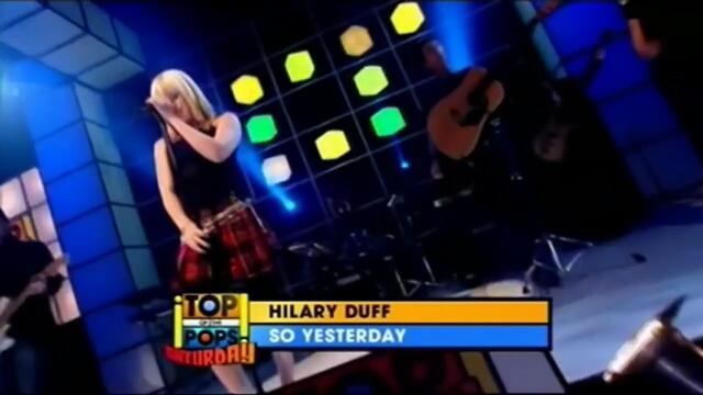 Hilary Duff chante son tube "So Yesterday" dans l'émission "Top Of The Pops" (2003)