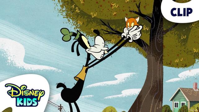 Mickey's In Goofy's Body?! 😱 | Mickey Mouse (Shorts) | @disneykids