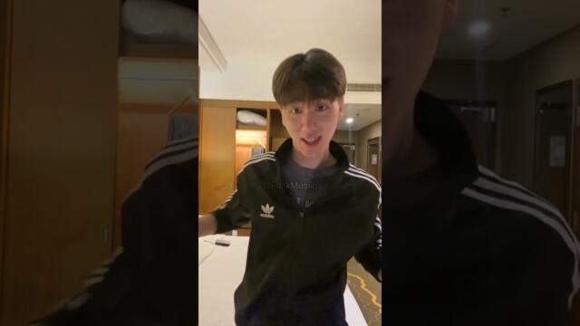 FloyyMenor - Gata Only (Live) | Vevo DSCVR | Viral TikTok dance! | #shorts #dance #viral #tiktok