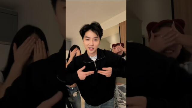 FloyyMenor - Gata Only (Live) | Vevo DSCVR | Viral TikTok dance! | #shorts #dance #viral #tiktok