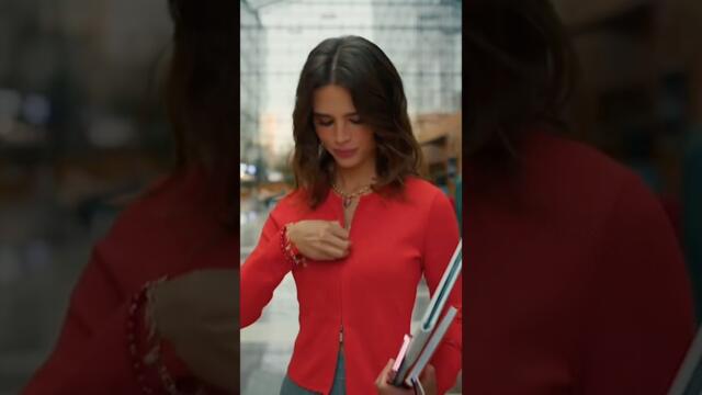 На сердце Сергея появилась новая претендентка😳.   📺 Сериал «Постучись в мою дверь в Москве»