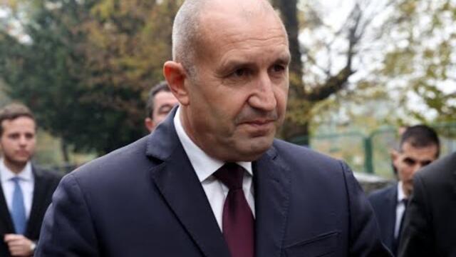 Радев към Борисов: Плащанията изтекоха в чували