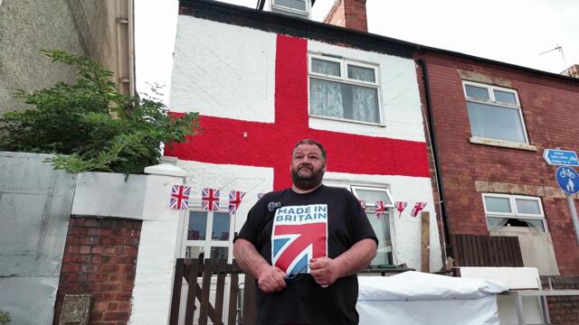 Neighbours fear for property values after giant Union Flag painted on Sutton house