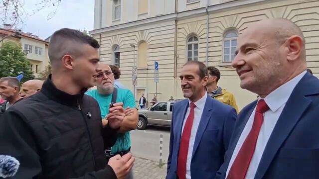 Пеевски - унищожител на България