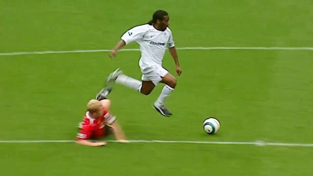 Top 10 Greatest Dribblers in Football History